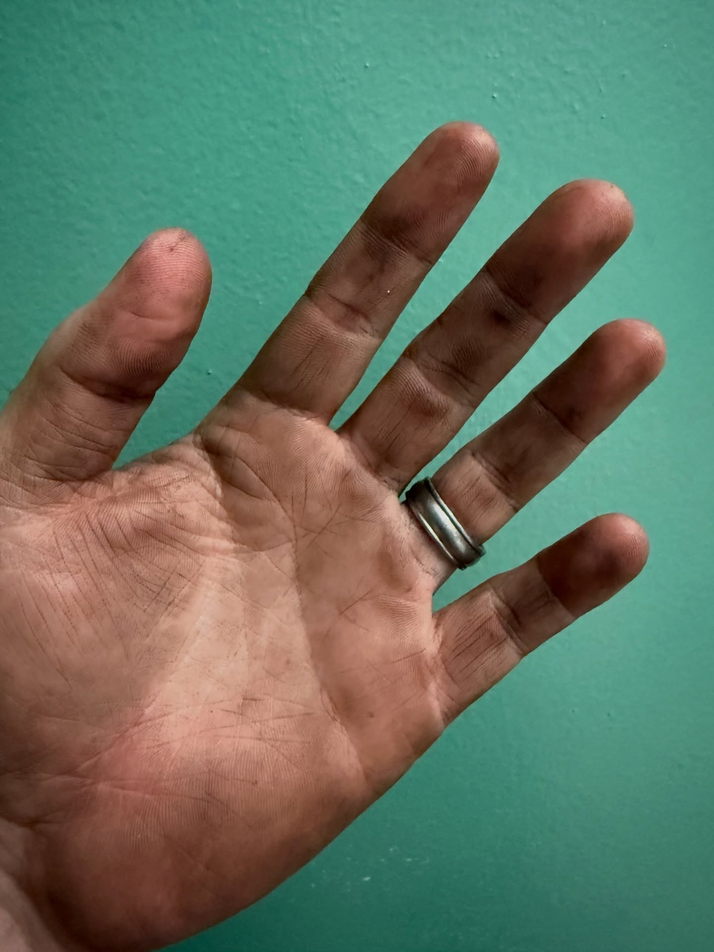 Hands may be dirty, but new leaf springs are installed and ready for the road! New travel season begins VERY soon!!!